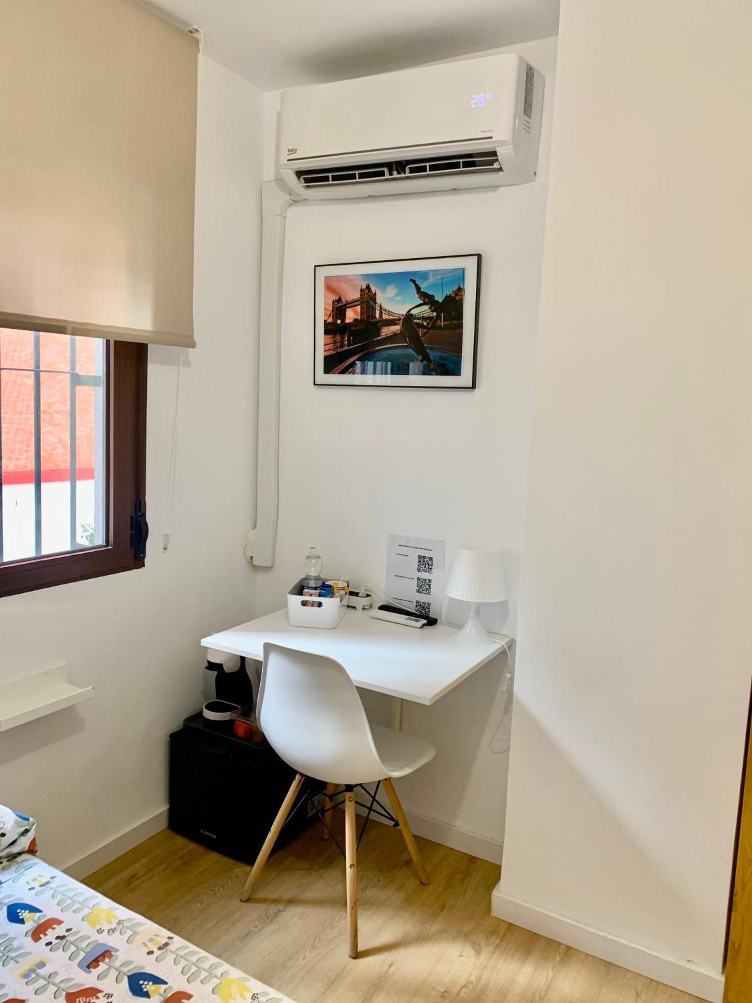 Habitacion Gonzalez Málaga Exteriör bild